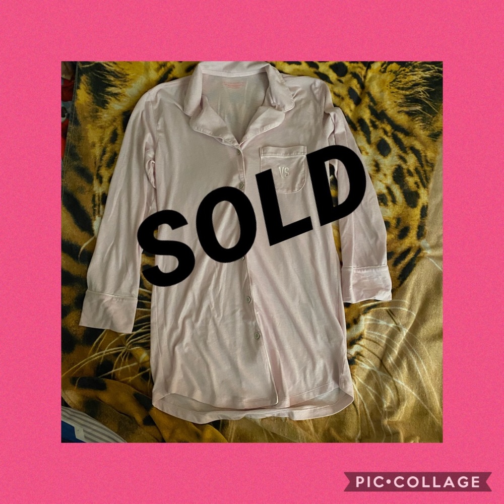 SOLD Ⓜ️ Victoria’s Secret Pajama Shirt, size XS